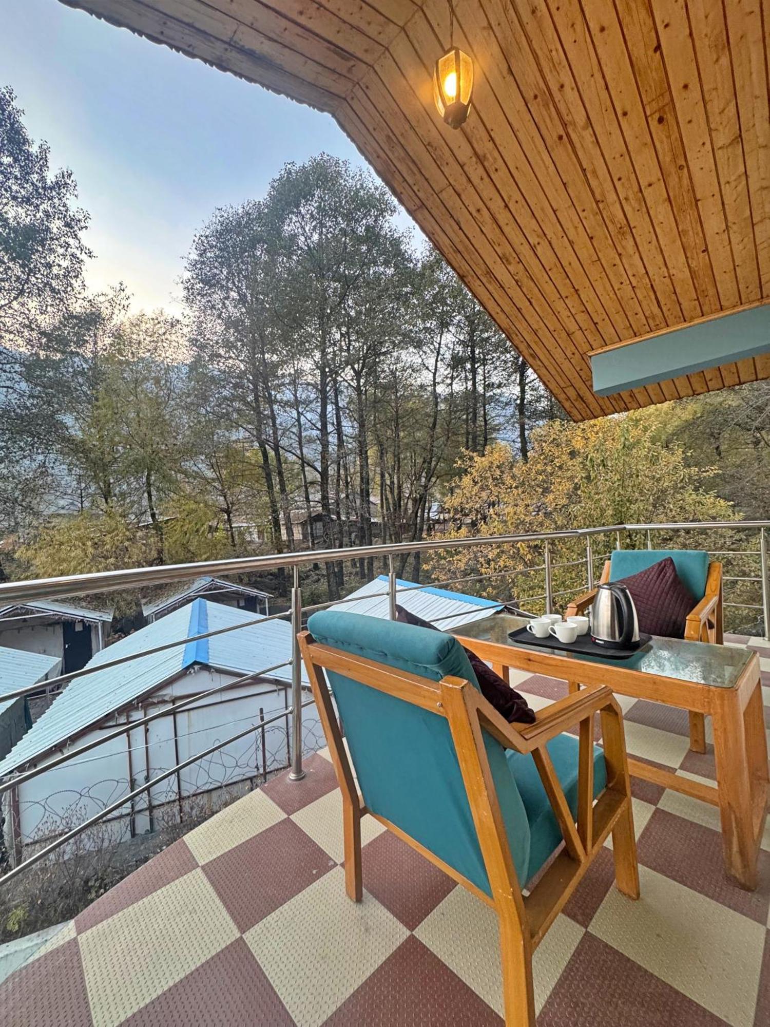 Sylvan Woods Cottage Маналі Екстер'єр фото